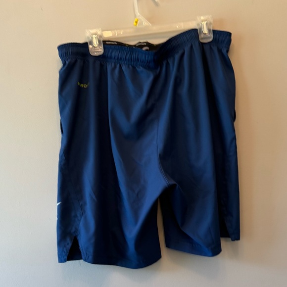 Toronto Maple Leafs shorts Reebok Center Ice Collection Large - Picture 2 of 3
